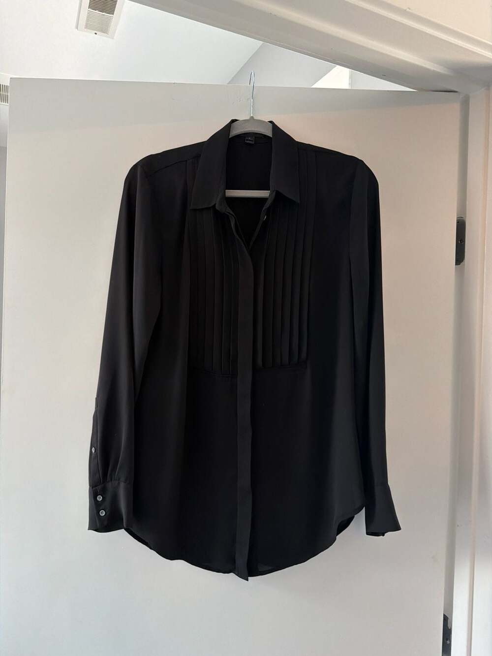 J.Crew Black Pleated Bib Tuxedo Blouse Long Sleeve Button Down Shirt Size 8